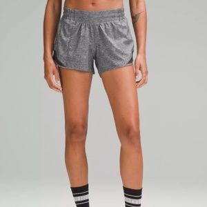 Lululemon Hot Hot Low-Rise Lined Short 4"